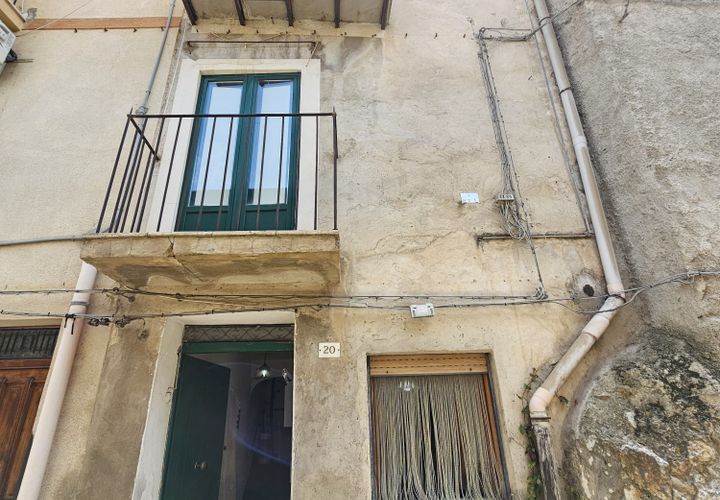 Landsbyhus i Collesano, Palermo, Collesano - € 18.000 | Ref: 10635 - foto 1